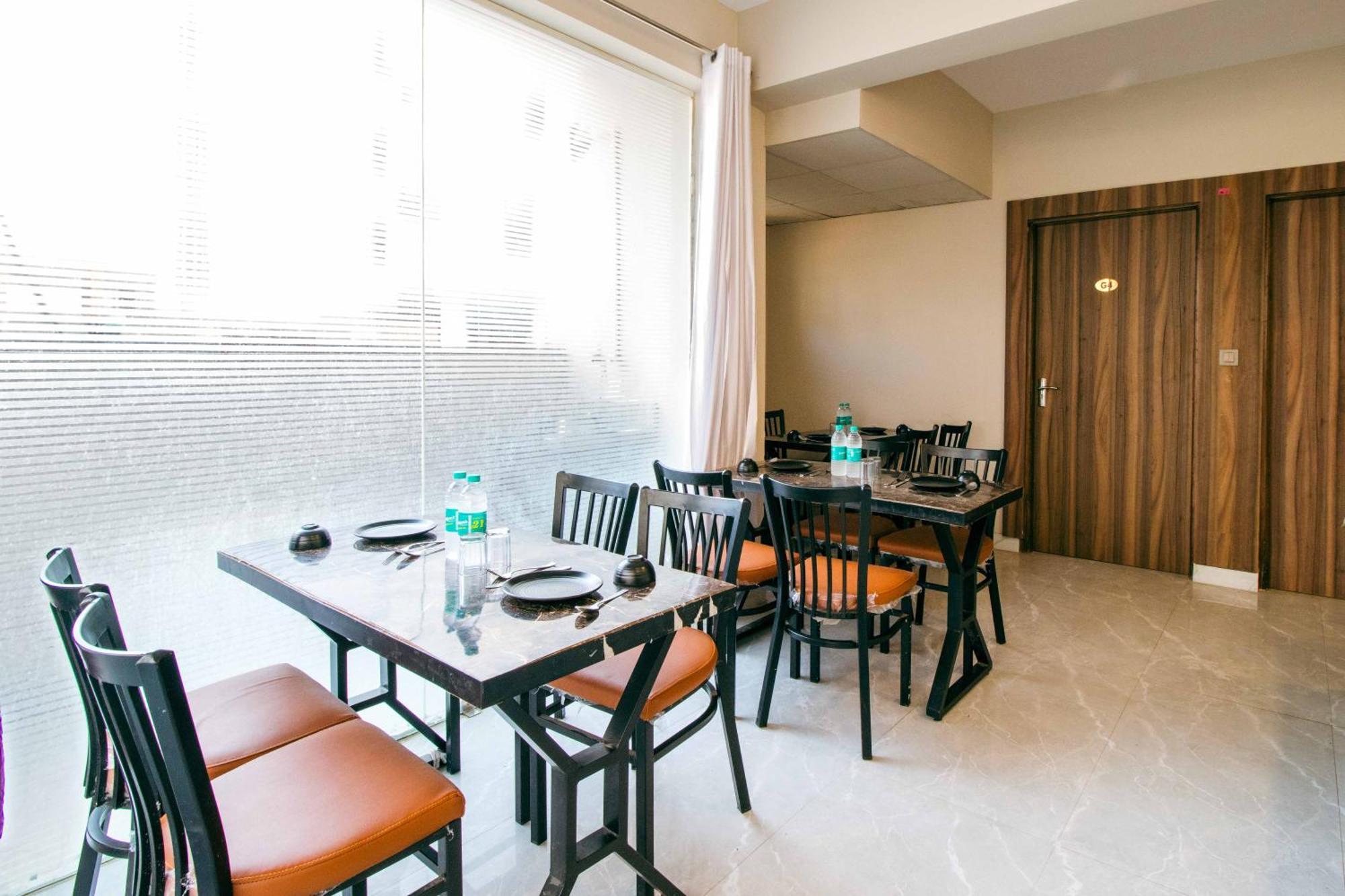 Treebo Elite Corporate, Sector 62 Hotel Noida Exterior photo