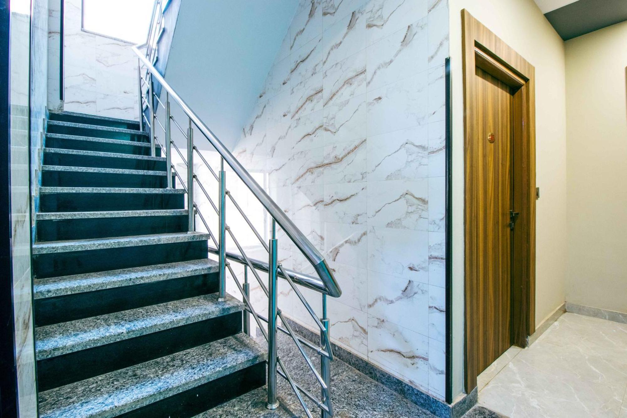 Treebo Elite Corporate, Sector 62 Hotel Noida Exterior photo